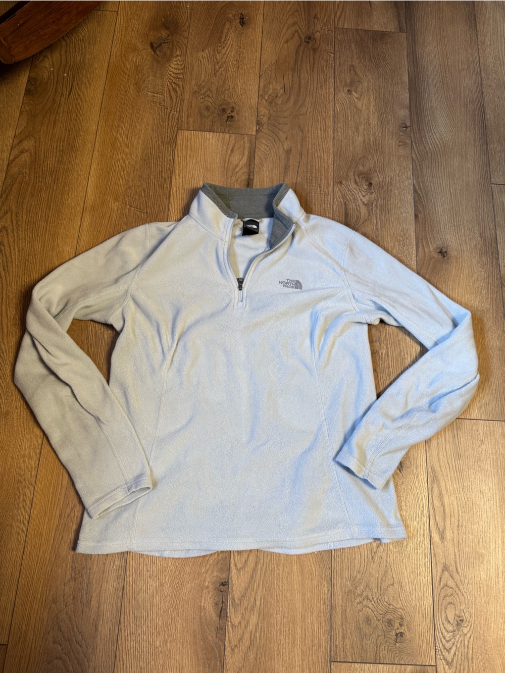 The North Face Light grey 1/4 Zip Fleece Pullover lightweight